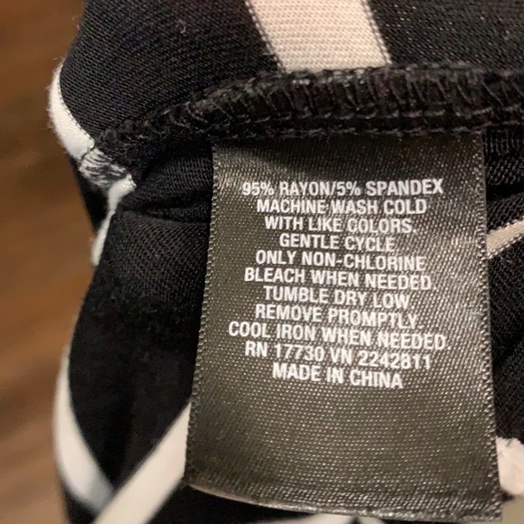 Mossimo Striped Dress Size Large - Picture 8 of 8